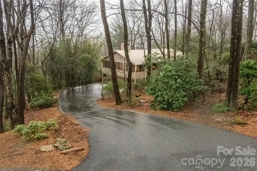 120 Breckenridge Court, Hendersonville, NC 28739 - Image #3