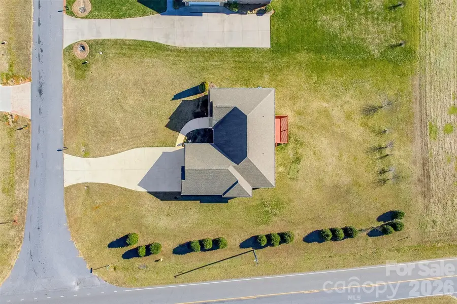 884 Clear Creek Circle, Lincolnton, NC 28092 - Image #3