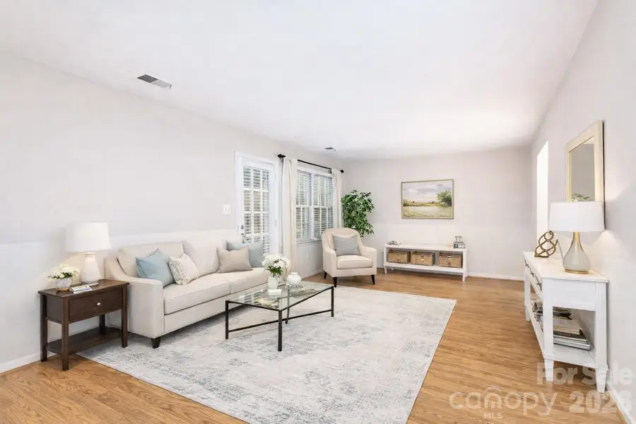 8017 Regent Park Lane, Charlotte, NC 28210 - Image #3