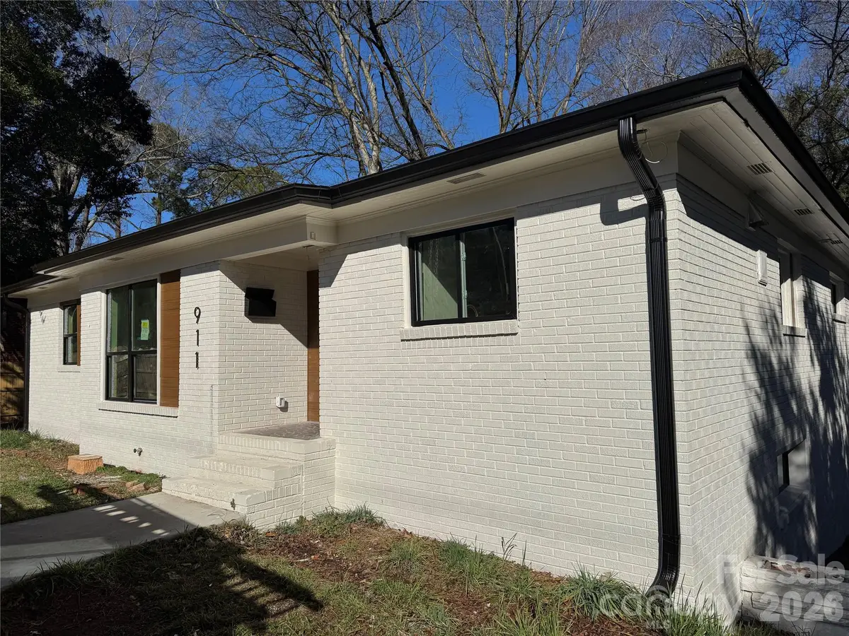 911 E Woodlawn Road, Charlotte, NC 28209 - Image #1