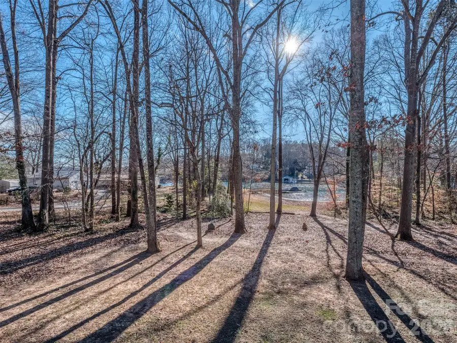 4677 Stratford Lane, Denver, NC 28037 - Image #3