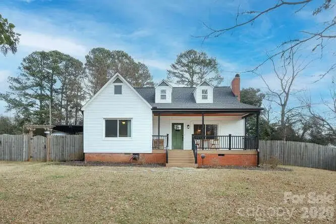 1609 Forsythia Circle, Charlotte, NC 28208 - Image #1