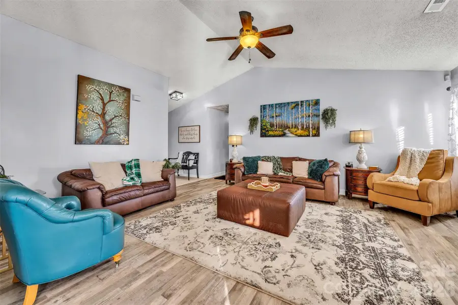 1959 8th Street Se, Hickory, NC 28602 - Image #3