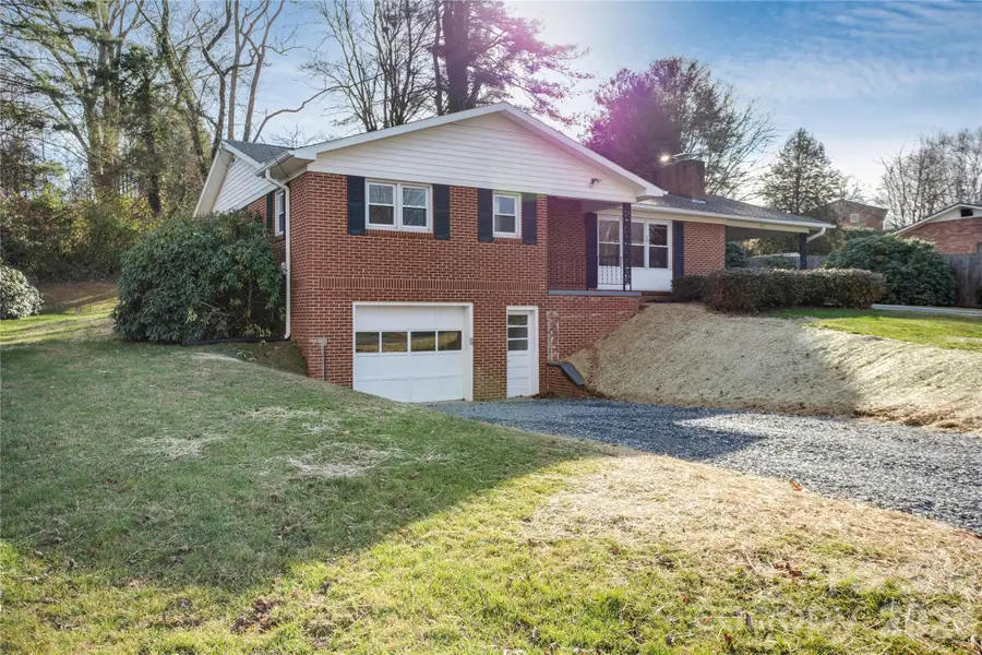 52 Broad Street, Waynesville, NC 28786 - Image #2