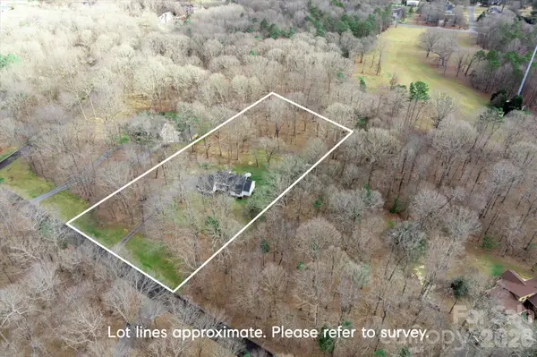 316 Wade Hampton Drive, Matthews, NC 28104