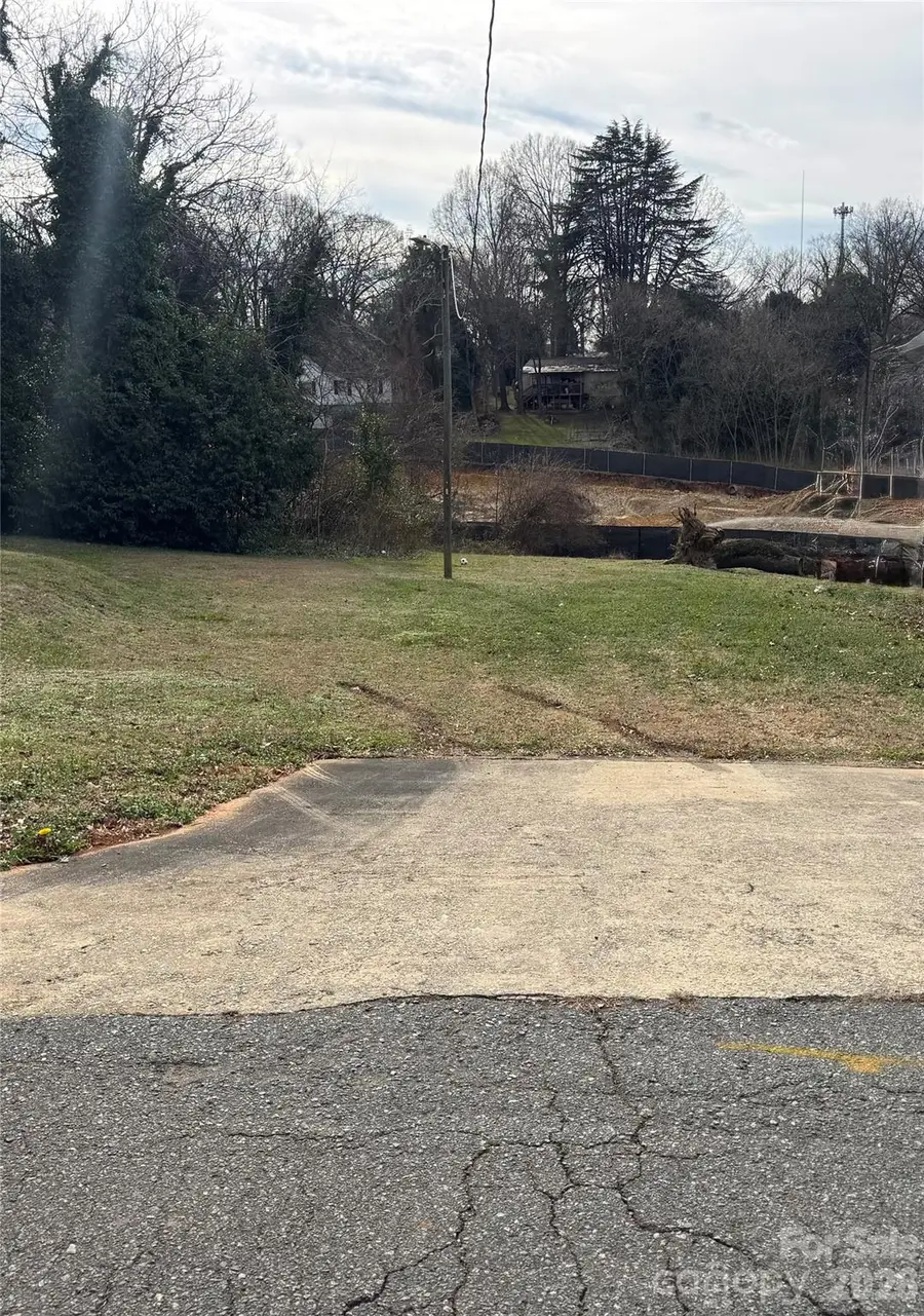 229 Eden Street, Davidson, NC 28036 - Image #2