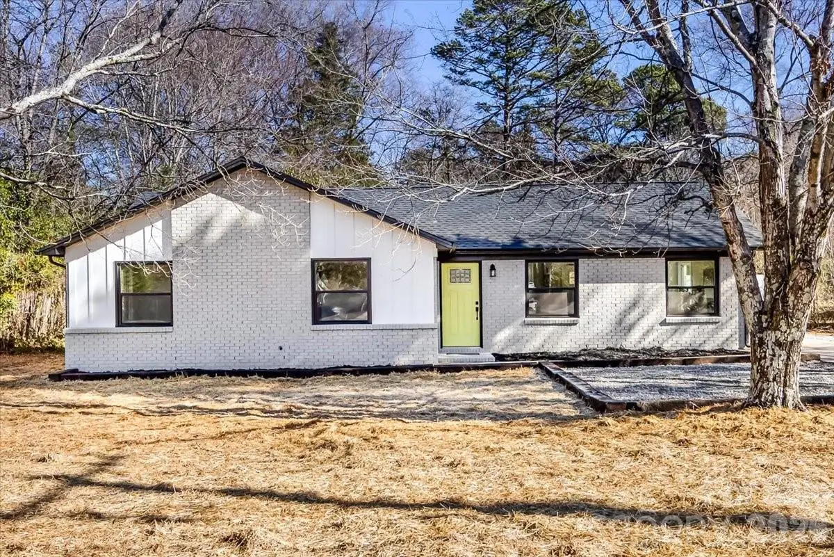 741 E John Street, Matthews, NC 28105 - Image #1