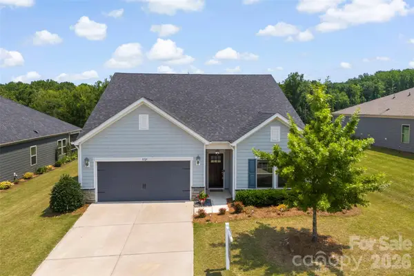 5727 Lavaux Court, Charlotte, NC 28214