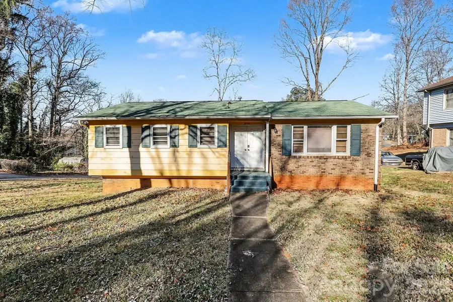 314 Westham Ridge Road, Charlotte, NC 28217 - Image #3