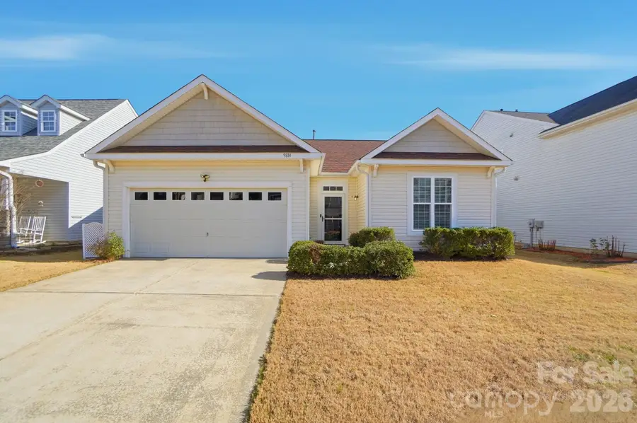 9814 Forest Run Lane, Charlotte, NC 28277 - Image #2
