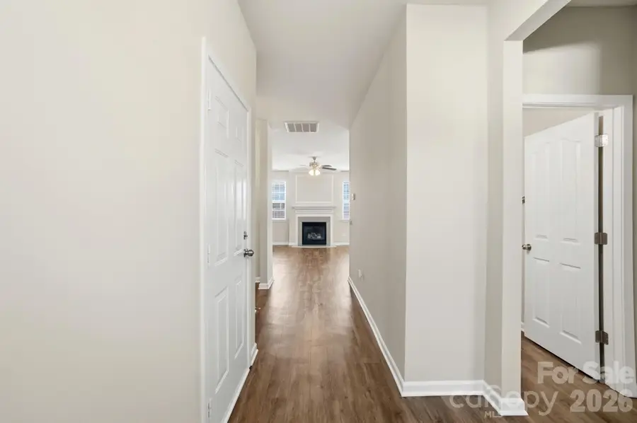 9814 Forest Run Lane, Charlotte, NC 28277 - Image #3