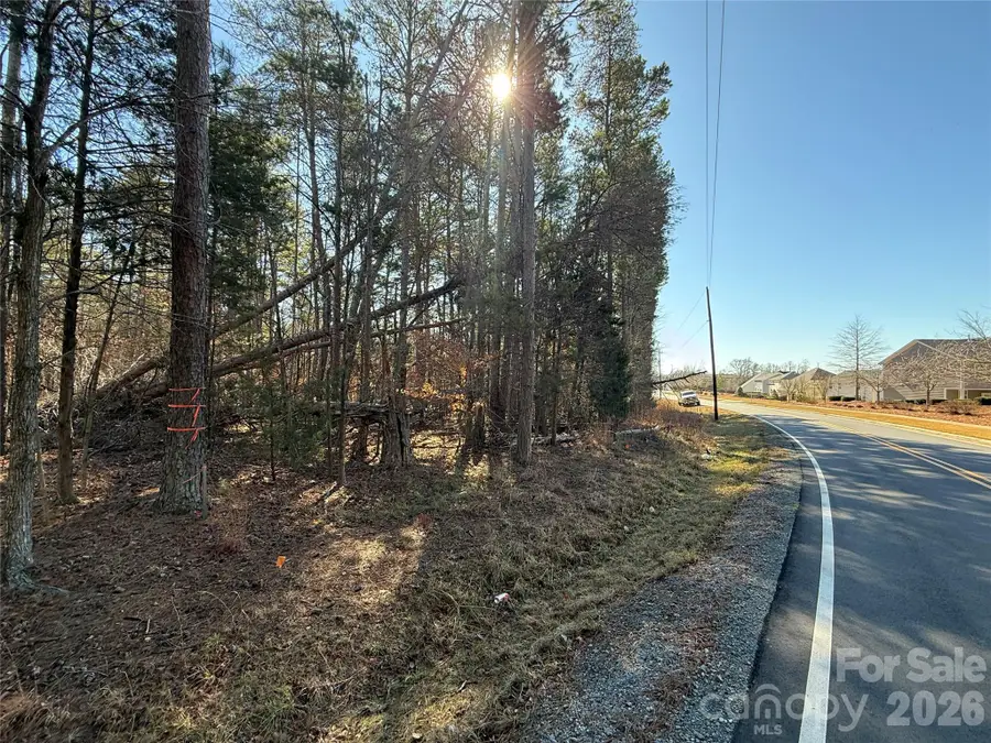 15425 Thomas Road, Charlotte, NC 28278 - Image #2