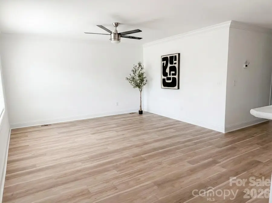 184 First Circle, Lexington, NC 27292 - #2