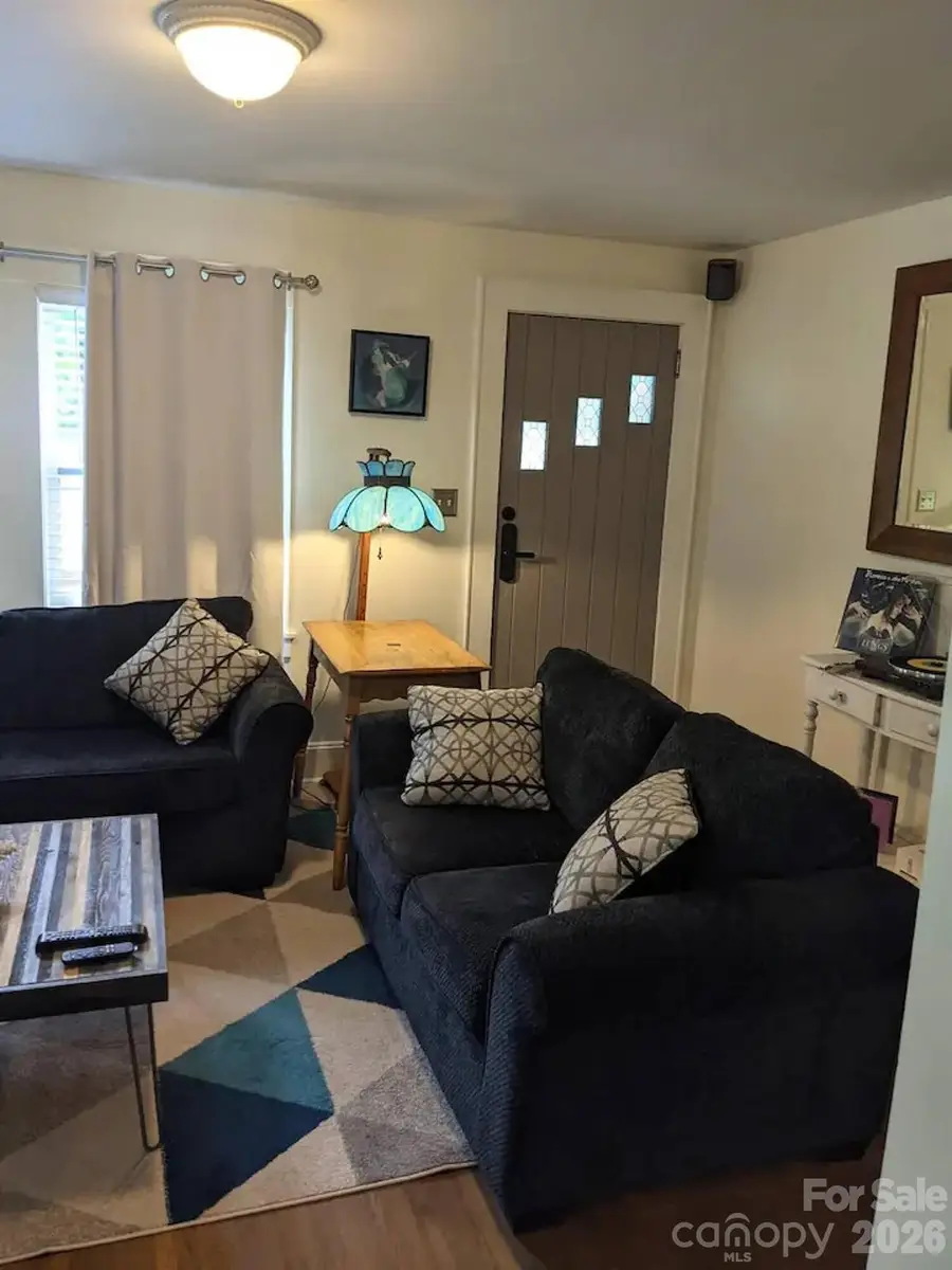 4033 W Tyvola Road, Charlotte, NC 28208 - Image #3