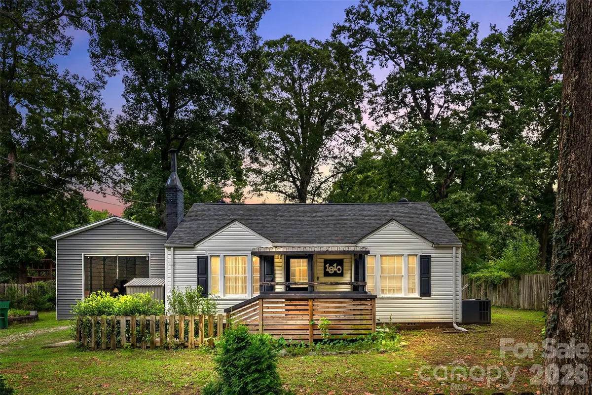 1810 Lisbon Lane, Charlotte, NC 28269 - #1