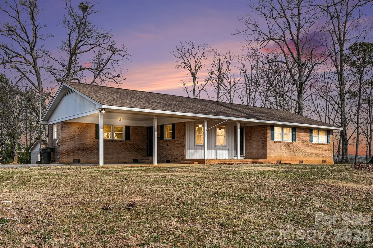 238 Lakeview Drive, Blacksburg, SC 29702 - #1