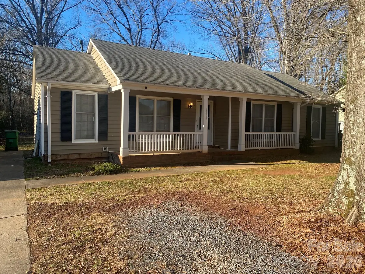 6800 Marlbrook Drive, Charlotte, NC 28212 - Image #1