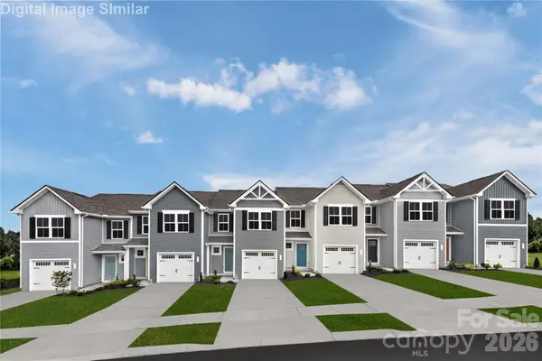 1033A 39th Avenue Loop Ne, Hickory, NC 28601