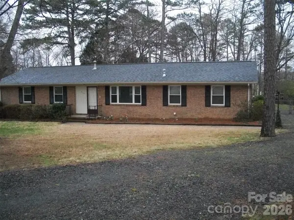 310 Cedarwood Lane, Matthews, NC 28104