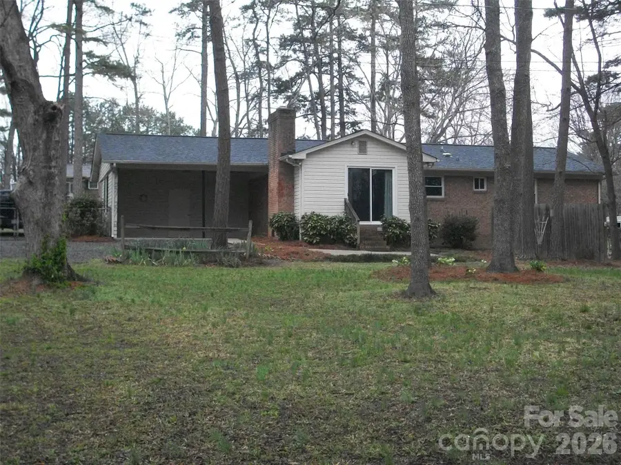 310 Cedarwood Lane, Matthews, NC 28104 - Image #2