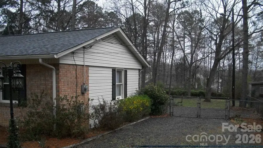 310 Cedarwood Lane, Matthews, NC 28104 - Image #3