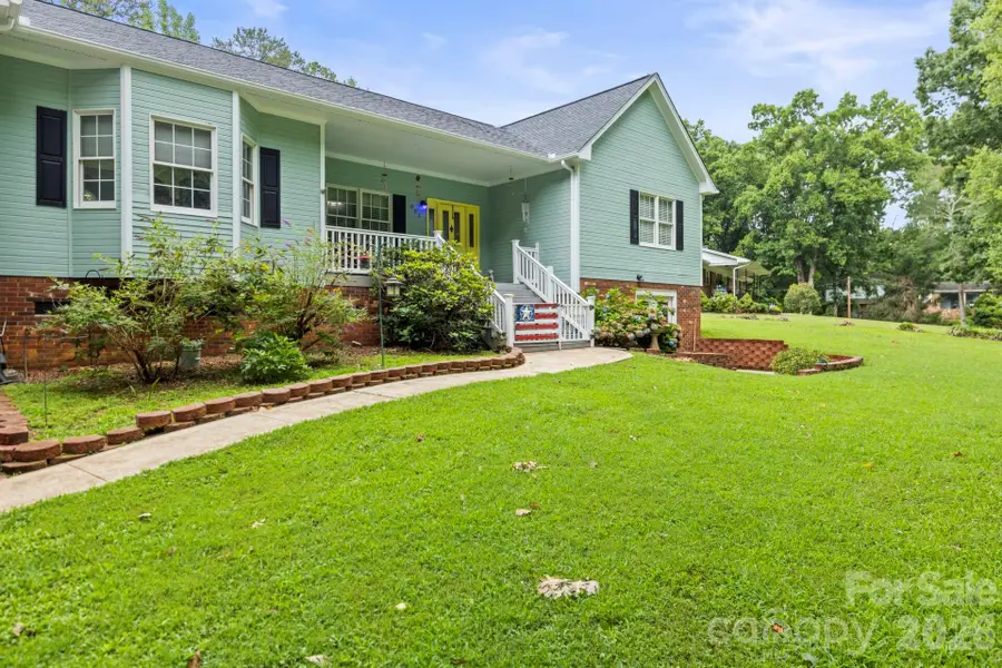 601 Elmwood Circle, Dallas, NC 28034 - Image #3