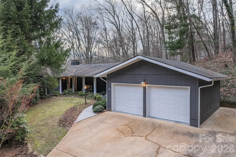 38 Laurelwood Lane, Waynesville, NC 28786 - Image #3