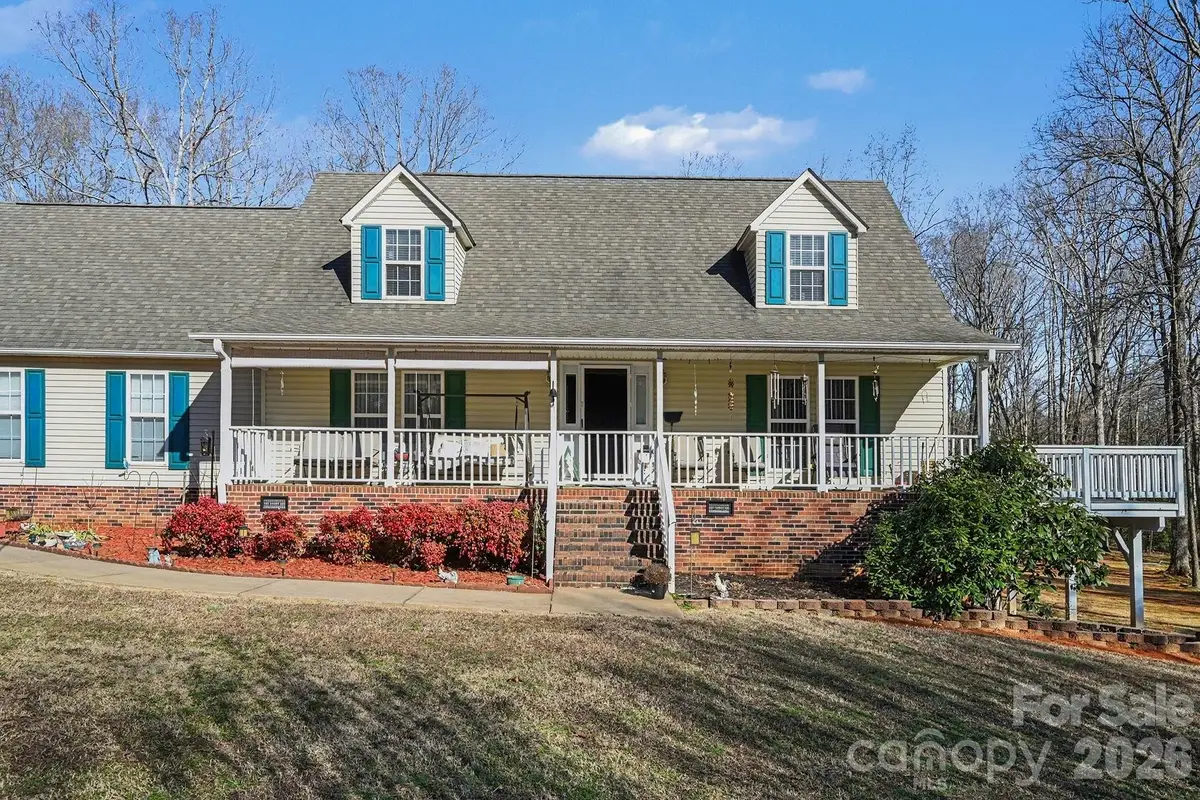 162 Terry Lane Drive, Dallas, NC 28034 - Image #1