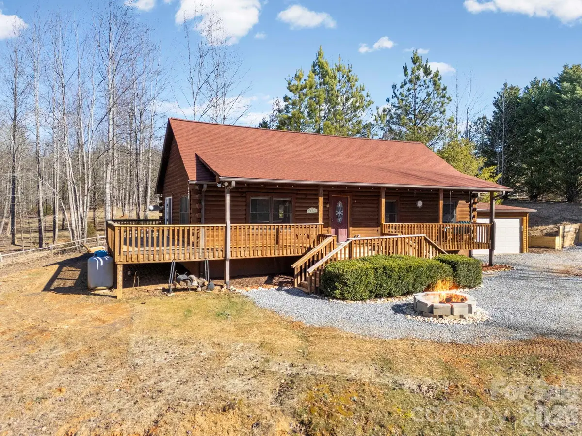 114 Woodstock Lane, Rutherfordton, NC 28139 - Image #1