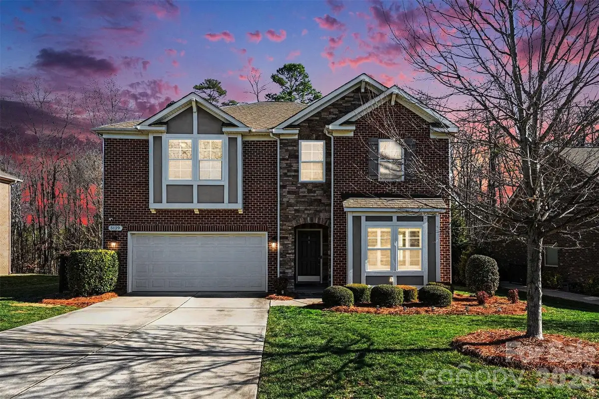 5129 Poplar Knoll Drive, Matthews, NC 28105 - Image #1