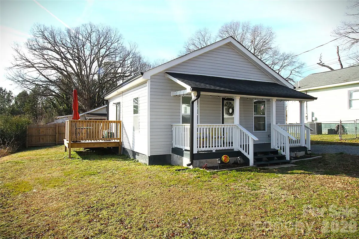 112 E Hartford Avenue E, Bessemer City, NC 28016 - Image #1