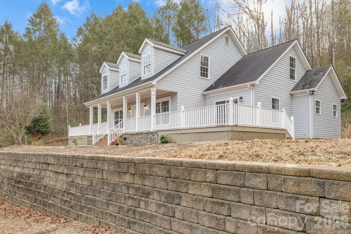 402 Sweetbriar Road N, Lake Lure, NC 28746 - Image #1