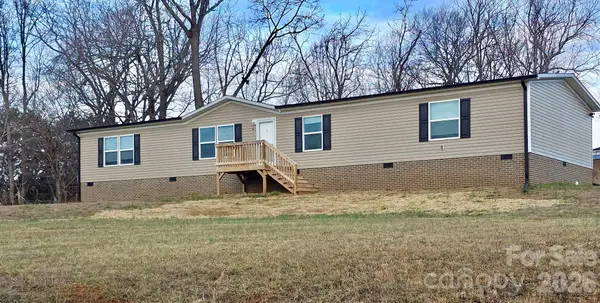 44 Howard Norton Drive, Hiddenite, NC 28636