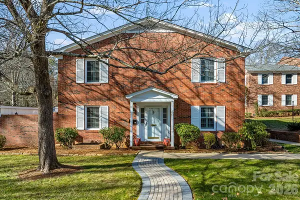 1411 Kensington Road, Hendersonville, NC 28791