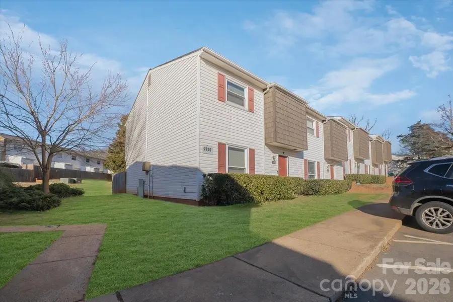 7920 Shady Oak Trail, Charlotte, NC 28210 - Image #2