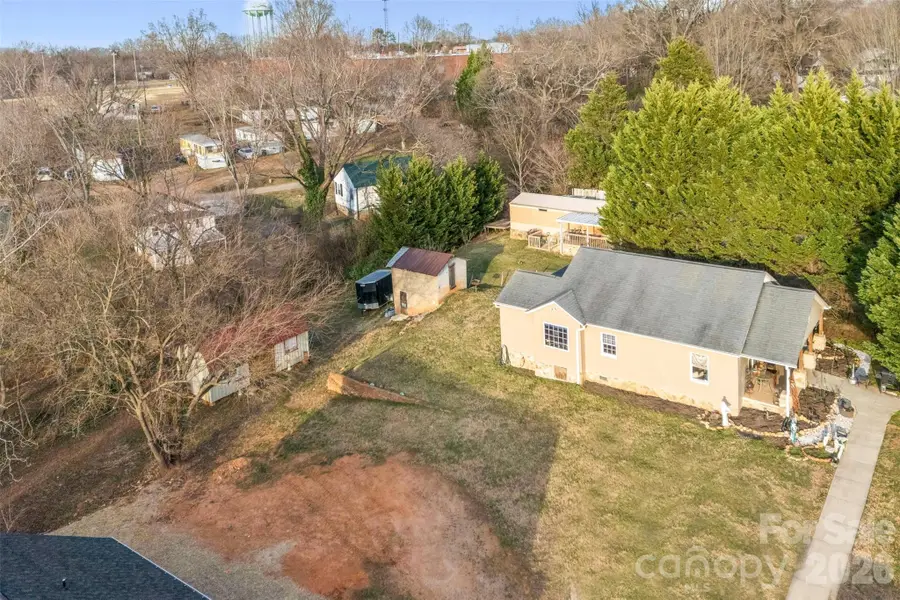 1554 7th Avenue Drive Sw #2D, Hickory, NC 28602 - Image #3