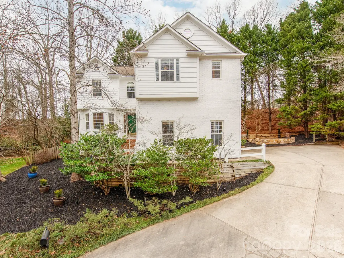 14204 Queens Carriage Place, Charlotte, NC 28278 - #1