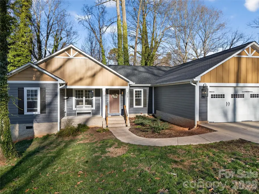 364 N Oakwood Drive, Statesville, NC 28677 - Image #3