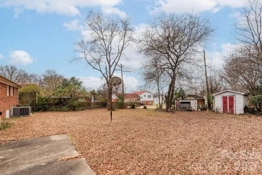 7650 Bramblewood Drive, Charlotte, NC 28217 - Image #3