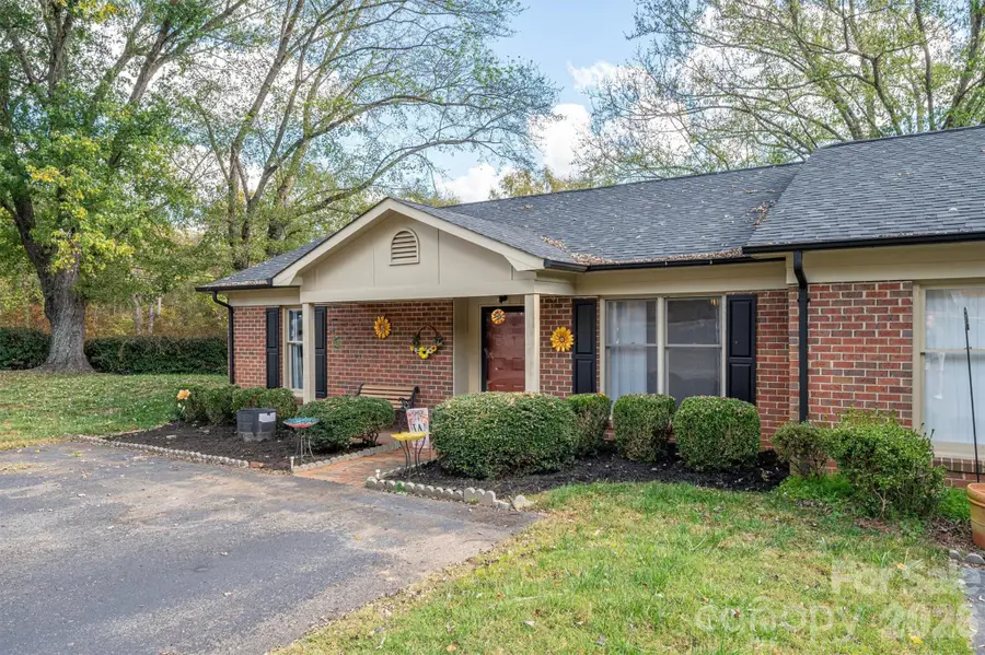 1202 Northgate Drive #D, Shelby, NC 28150 - #2