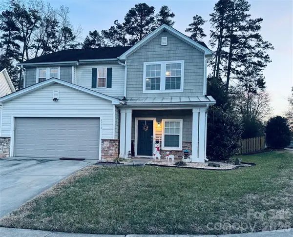 9713 Falling Stream Drive #118, Charlotte, NC 28214