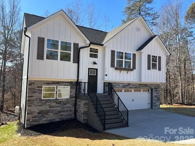 420 Scarlett Oak Court Ne, Lenoir, NC 28645 - Image #1