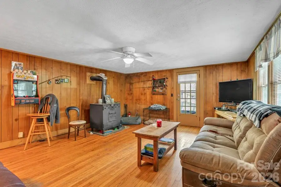 1068 Laurel Branch Road, Vilas, NC 28692 - Image #3
