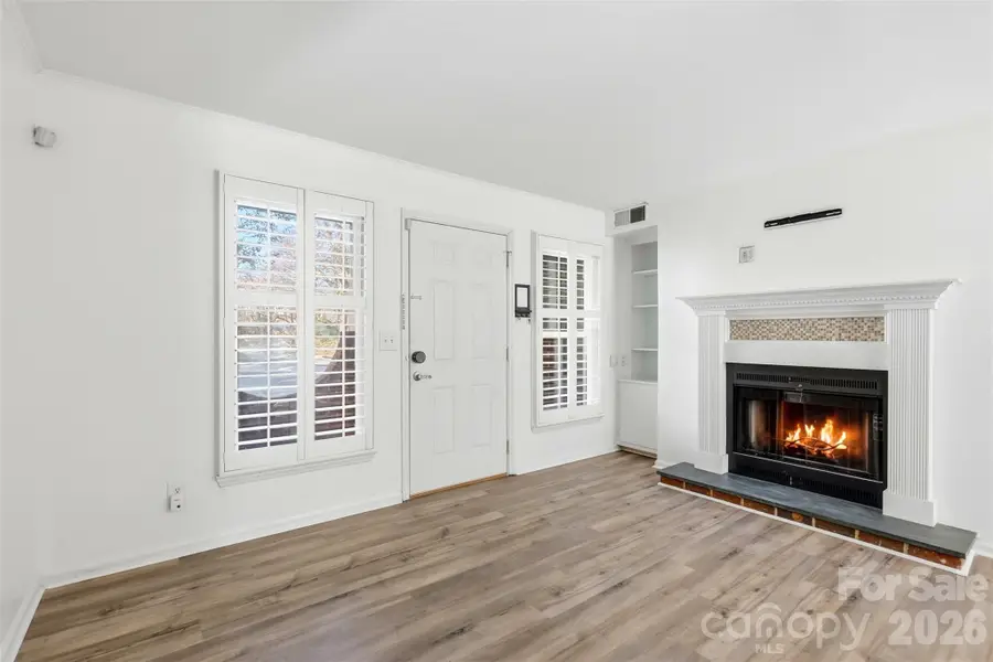 430 Queens Road #111, Charlotte, NC 28207 - #3