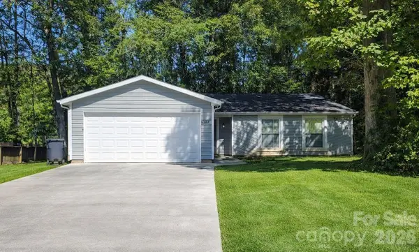 6332 Holly Knoll Drive, Charlotte, NC 28227