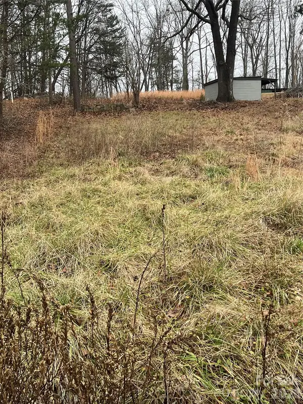 322 Pinnacle Church Road, Nebo, NC 28761