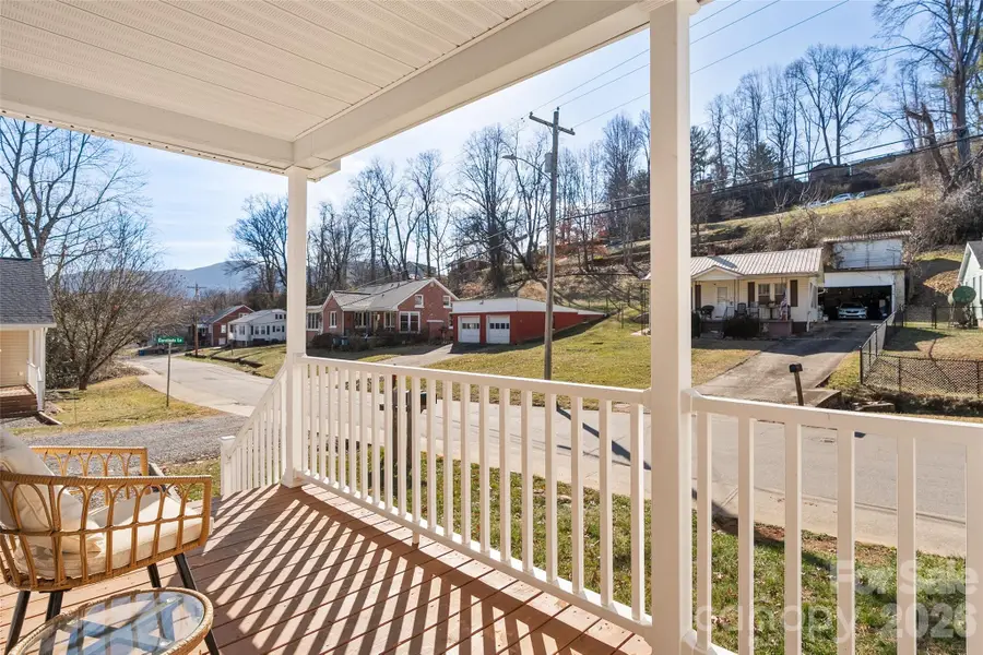 5 Carolinda Lane, Waynesville, NC 28786 - Image #2
