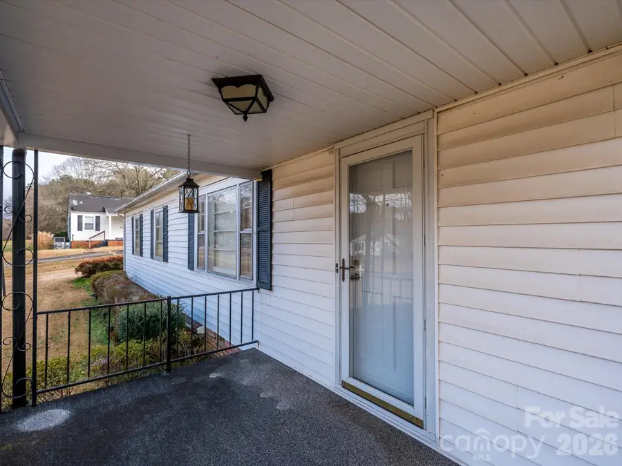 968 Hampton Grace Avenue, Lancaster, SC 29720 - Image #2