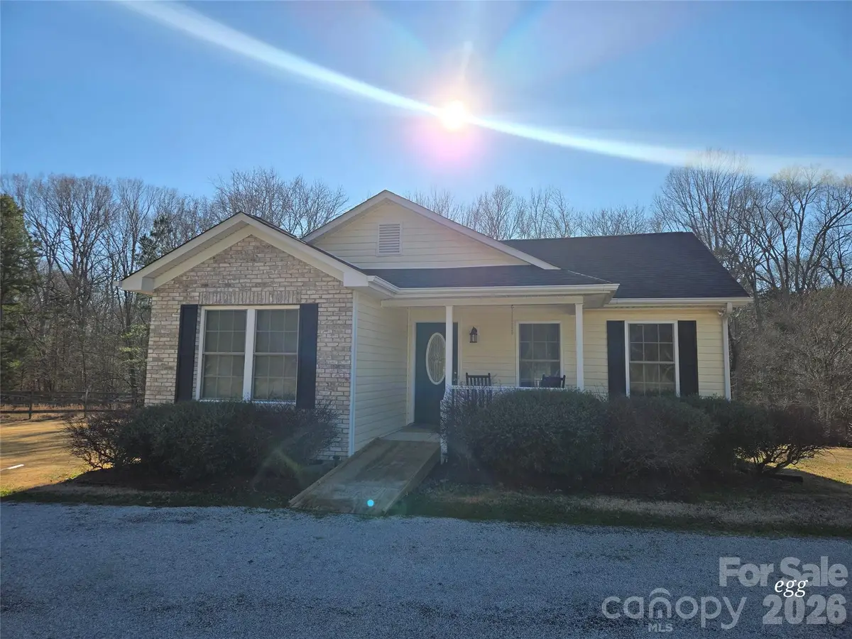 8614 Potter Road S, Waxhaw, NC 28173 - Image #1