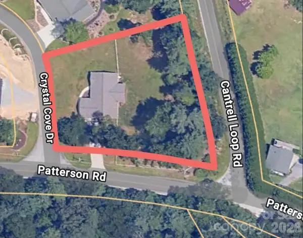 12 Crystal Cove Drive, Hendersonville, NC 28739